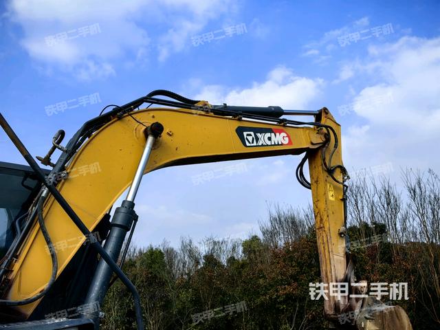 大臂整體?右側(cè)(工作和回轉(zhuǎn)裝置) 大臂整體?右側(cè)(工作和回轉(zhuǎn)裝置)