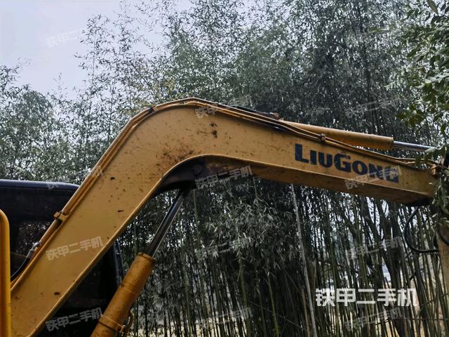 大臂整體?右側(cè)(工作和回轉(zhuǎn)裝置) 大臂整體?右側(cè)(工作和回轉(zhuǎn)裝置)