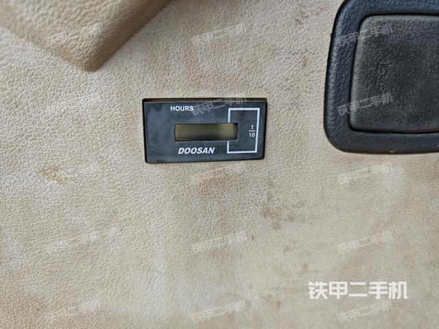 小時(shí)表(駕駛室部分) 小時(shí)表(駕駛室部分)