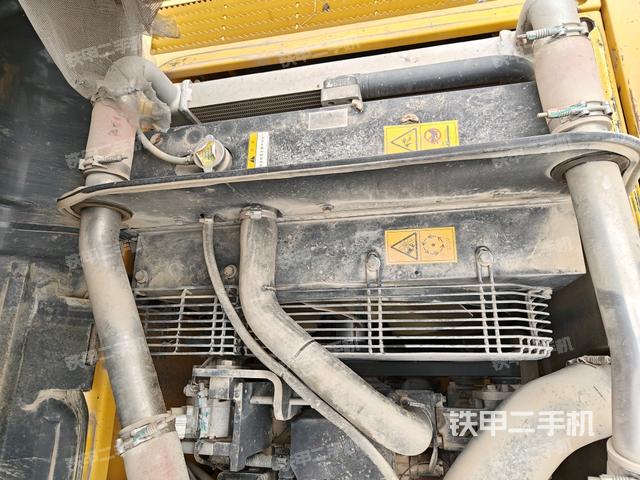 氣門室蓋螺絲特寫（上車部件）