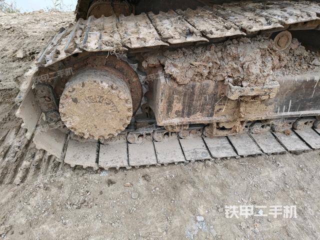 左側(cè)行走馬達蓋板（行走機構(gòu)）