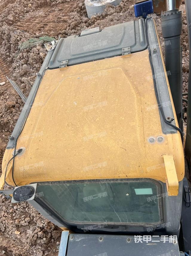 駕駛室頂部（整機(jī)外觀）