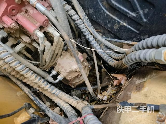 回轉(zhuǎn)馬達(dá)(上車(chē)部件) 回轉(zhuǎn)馬達(dá)(上車(chē)部件)