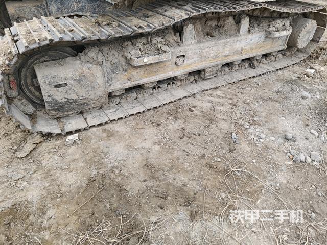 右側(cè)行走馬達(dá)蓋板(行走機(jī)構(gòu)) 右側(cè)行走馬達(dá)蓋板(行走機(jī)構(gòu))