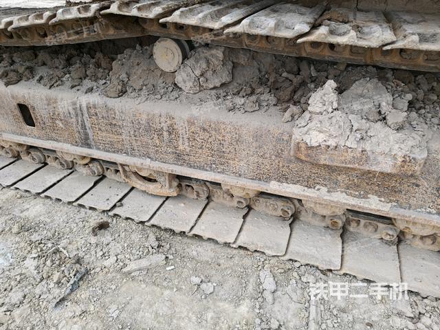 右側履帶整體（行走機構）