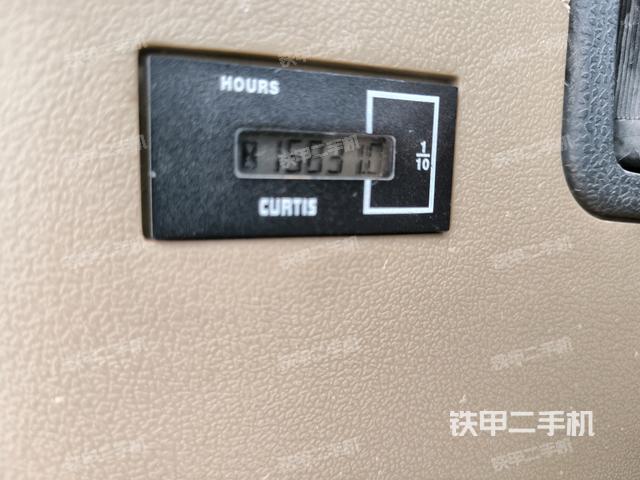 小時表(駕駛室部分) 小時表(駕駛室部分)