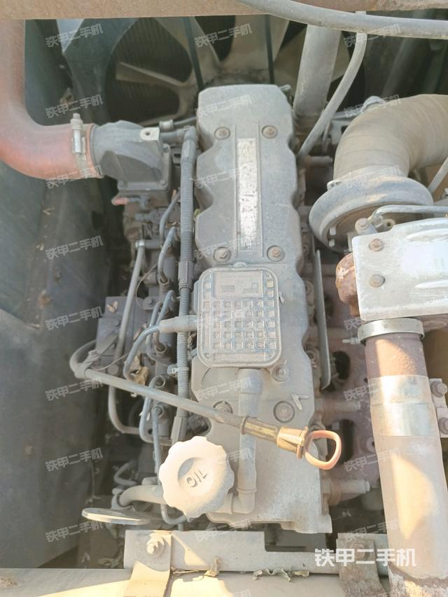 氣門室蓋螺絲特寫（上車部件）