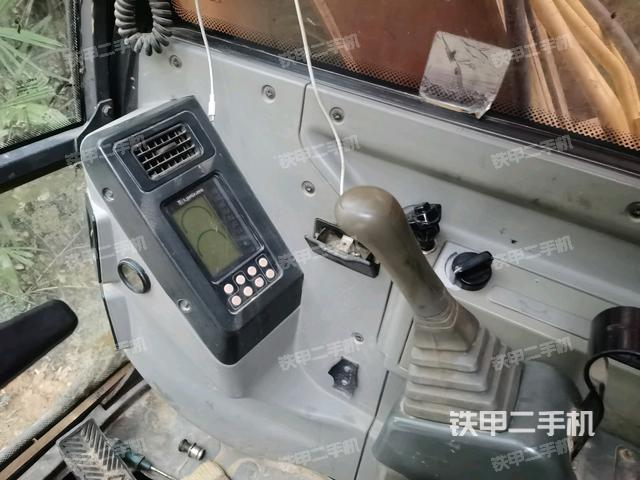 顯示屏?(駕駛室部分) 顯示屏?(駕駛室部分)