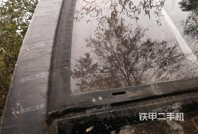 后窗玻璃角標(biāo)(駕駛室部分) 后窗玻璃角標(biāo)(駕駛室部分)