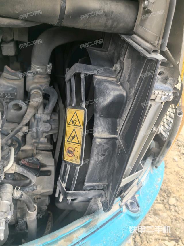 水箱+風(fēng)扇特寫(上車部件) 水箱+風(fēng)扇特寫(上車部件)