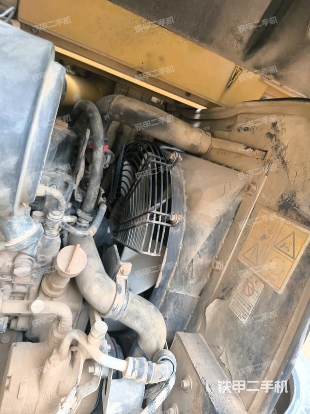 水箱+風(fēng)扇特寫(上車部件) 水箱+風(fēng)扇特寫(上車部件)