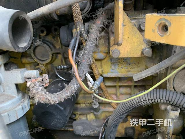 發(fā)動(dòng)機(jī)整體俯視(整機(jī)外觀) 發(fā)動(dòng)機(jī)整體俯視(整機(jī)外觀)