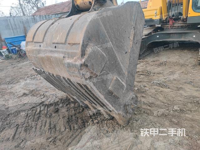 鏟斗45度(工作和回轉(zhuǎn)裝置) 鏟斗45度(工作和回轉(zhuǎn)裝置)