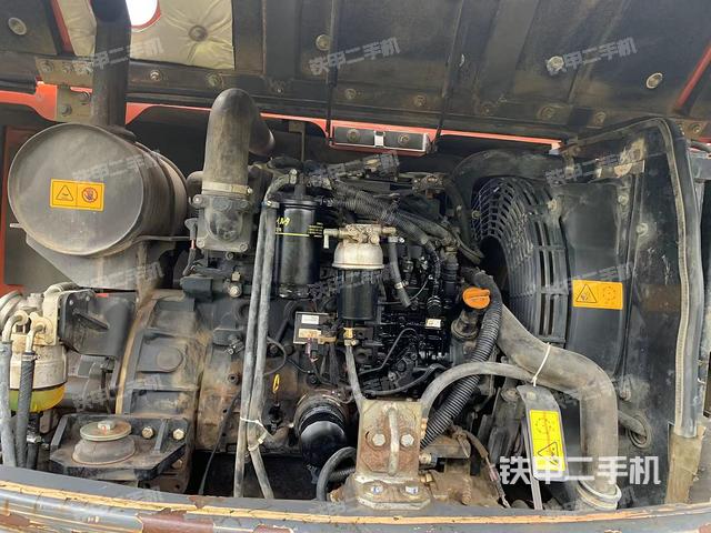 发动机整体俯视(整机外观) 发动机整体俯视(整机外观)