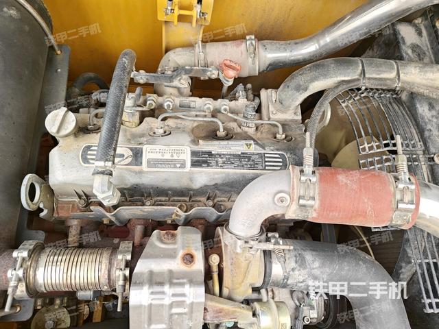 氣門室蓋螺絲特寫（上車部件）