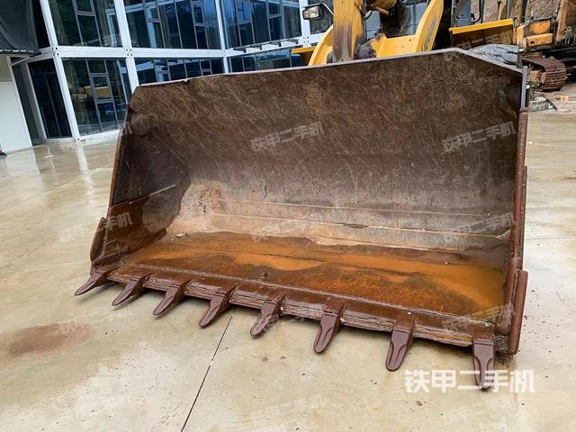 工作裝置整體（整機(jī)外觀及大件）