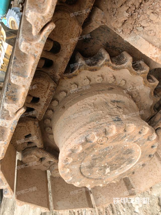 左驅(qū)動(dòng)輪(行走機(jī)構(gòu)) 左驅(qū)動(dòng)輪(行走機(jī)構(gòu))