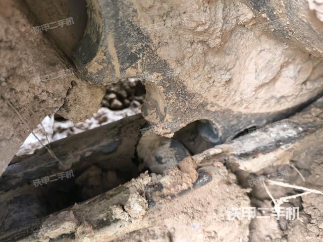 右驅(qū)動(dòng)輪(行走機(jī)構(gòu)) 右驅(qū)動(dòng)輪(行走機(jī)構(gòu))