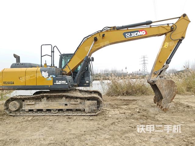 右前45(整機(jī)外觀) 右前45(整機(jī)外觀)