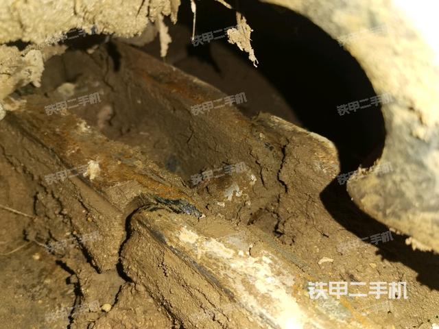 左托鏈輪和鏈筋(行走機(jī)構(gòu)) 左托鏈輪和鏈筋(行走機(jī)構(gòu))
