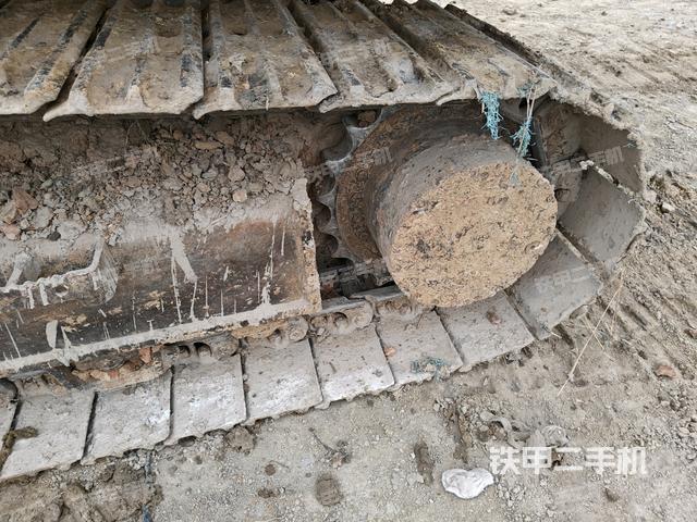 右側(cè)履帶整體（行走機構(gòu)）