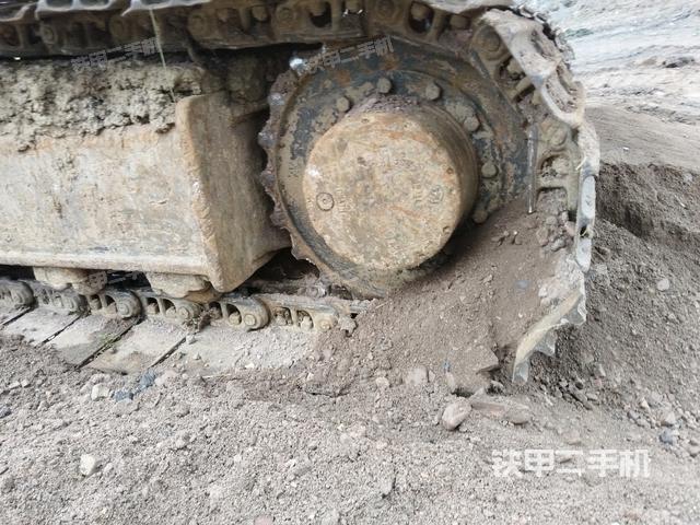 右驅(qū)動(dòng)輪（行走機(jī)構(gòu)）