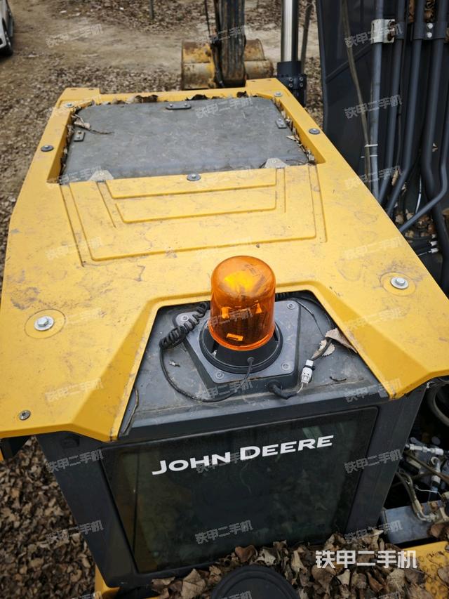 駕駛室頂部（整機(jī)外觀）