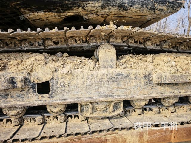 右側(cè)行走馬達(dá)蓋板(行走機(jī)構(gòu)) 右側(cè)行走馬達(dá)蓋板(行走機(jī)構(gòu))