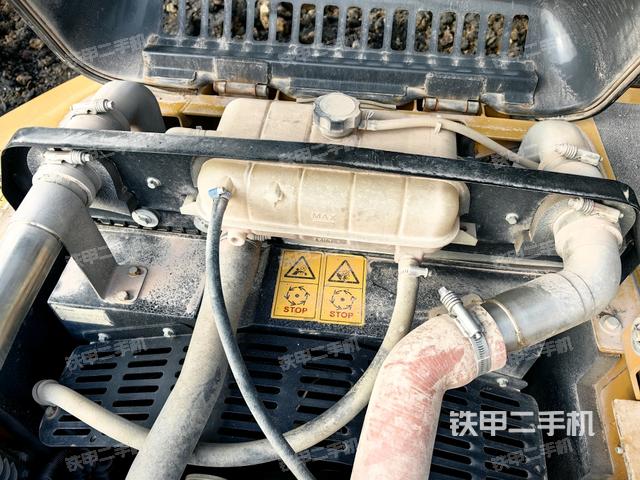 水箱+風(fēng)扇特寫(上車部件) 水箱+風(fēng)扇特寫(上車部件)