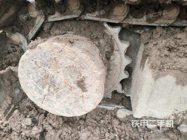 右驅(qū)動輪(行走機構(gòu)) 右驅(qū)動輪(行走機構(gòu))