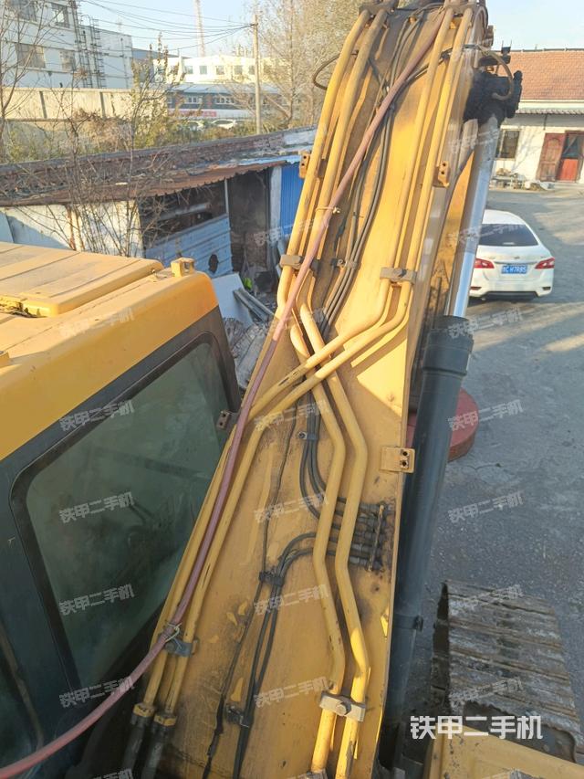 大臂背部俯視（工作和回轉(zhuǎn)裝置）