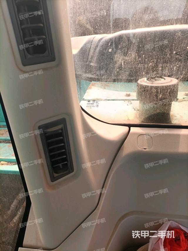 后窗玻璃角標(biāo)（駕駛室部分）