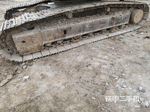 左側(cè)履帶整體?（行走機構(gòu)）