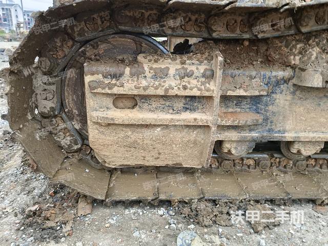 左侧履带整体 (行走机构) 左侧履带整体 (行走机构)