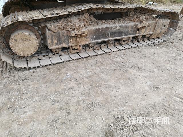 右側(cè)行走馬達蓋板（行走機構(gòu)）