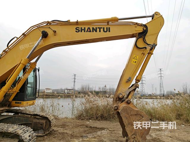 大臂整體?右側(cè)（工作和回轉(zhuǎn)裝置）