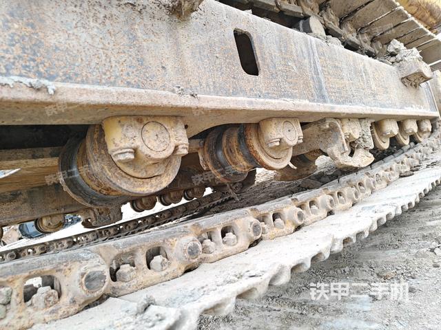 右側行走馬達蓋板（行走機構）