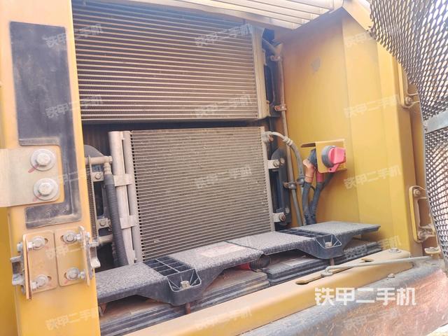 散熱器正面（大件艙室）