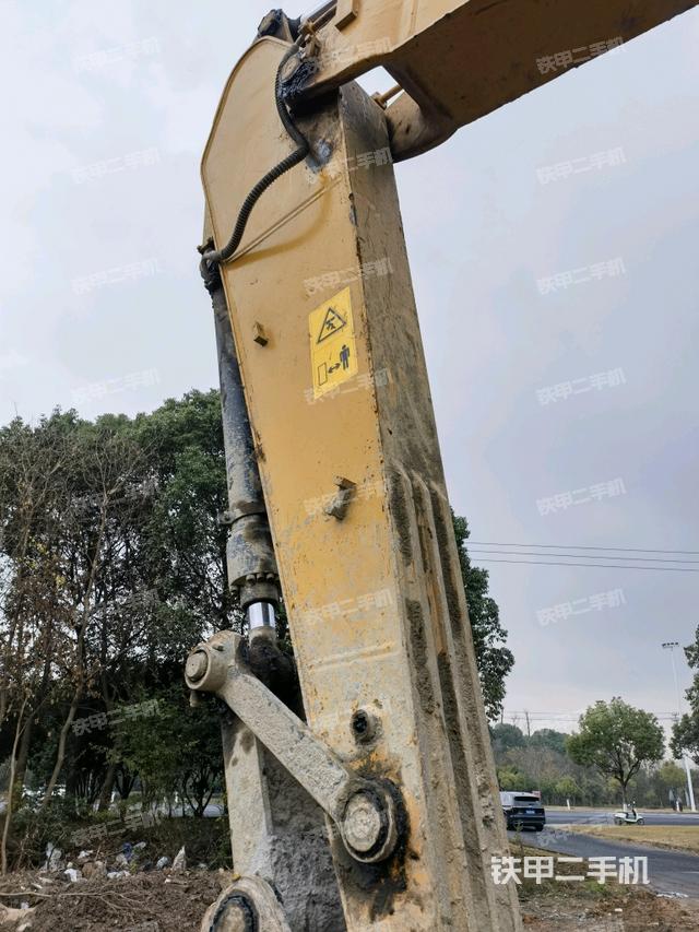 小臂整體左后（工作和回轉裝置）