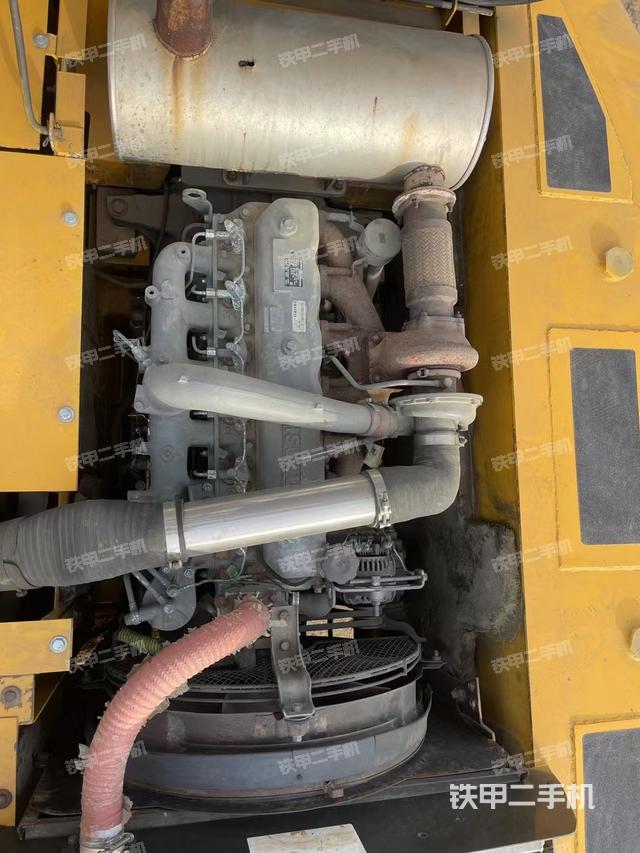 發(fā)動(dòng)機(jī)整體俯視（整機(jī)外觀）