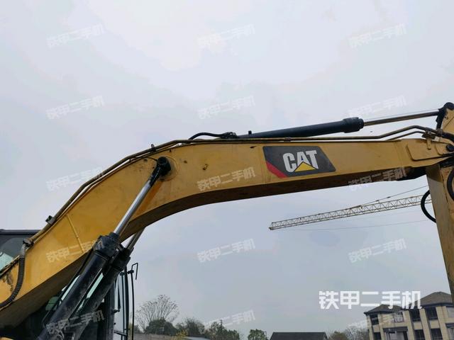 大臂整體?右側(cè)(工作和回轉(zhuǎn)裝置) 大臂整體?右側(cè)(工作和回轉(zhuǎn)裝置)