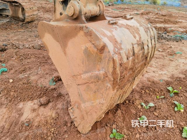 鏟斗45度(工作和回轉(zhuǎn)裝置) 鏟斗45度(工作和回轉(zhuǎn)裝置)