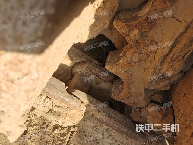 右側(cè)履帶整體（行走機(jī)構(gòu)）