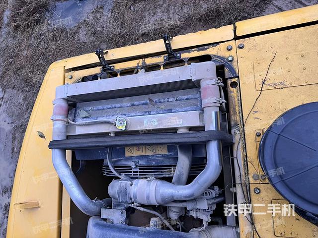氣門室蓋螺絲特寫(上車部件) 氣門室蓋螺絲特寫(上車部件)