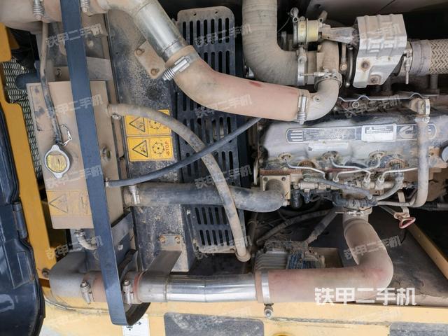 發(fā)動(dòng)機(jī)室(上車部件) 發(fā)動(dòng)機(jī)室(上車部件)