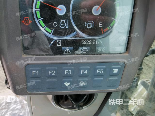 小時(shí)表(駕駛室部分) 小時(shí)表(駕駛室部分)
