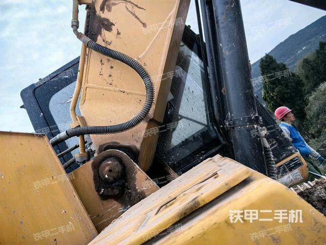 大臂根部?斜視（工作和回轉(zhuǎn)裝置）