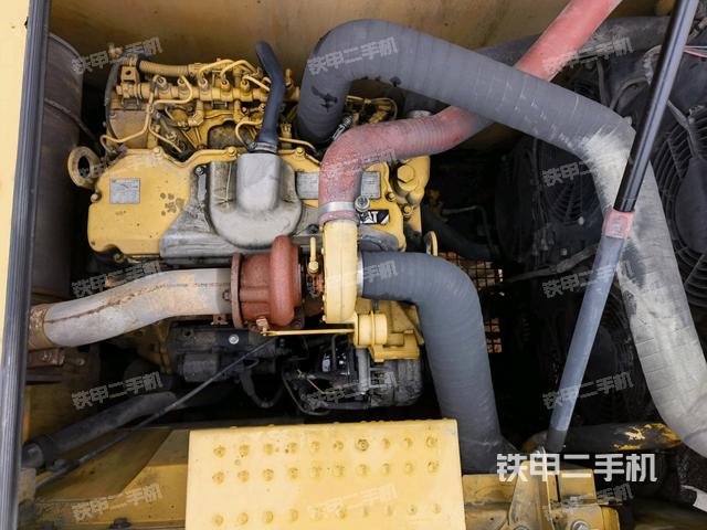 發(fā)動(dòng)機(jī)室(上車部件) 發(fā)動(dòng)機(jī)室(上車部件)