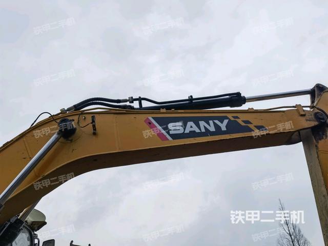 大臂整體?右側（工作和回轉裝置）