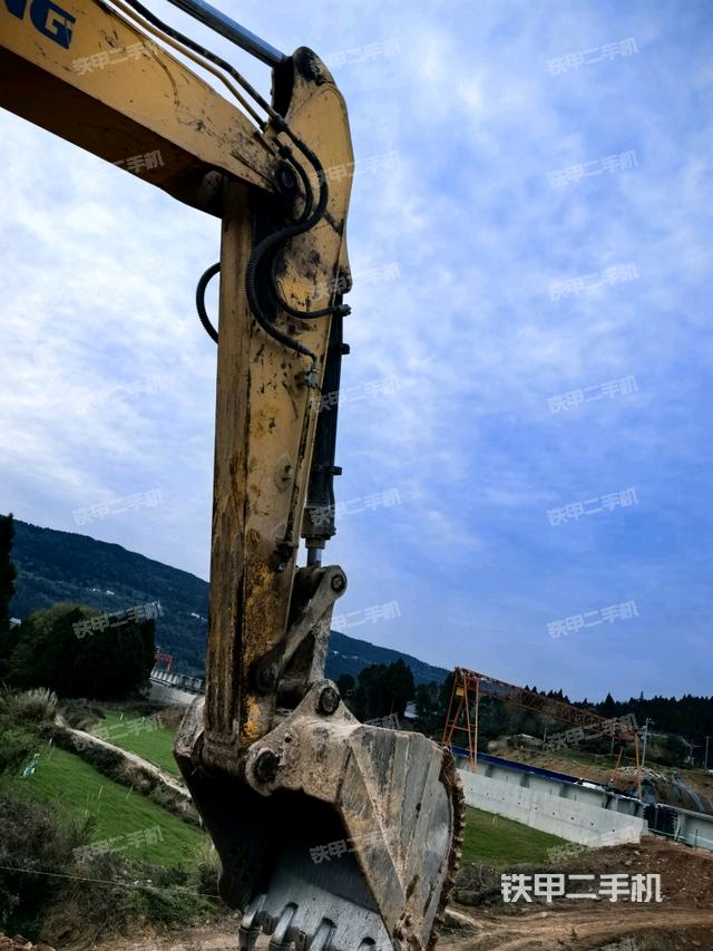 小臂整體左后（工作和回轉(zhuǎn)裝置）